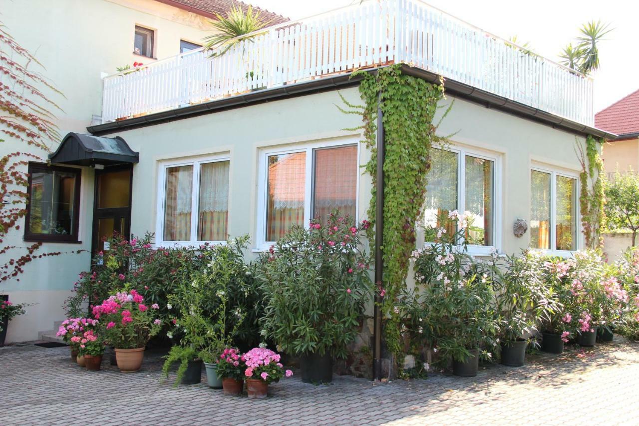 Weingut Pension Sommerhof Мербіш-ам-Зе Екстер'єр фото