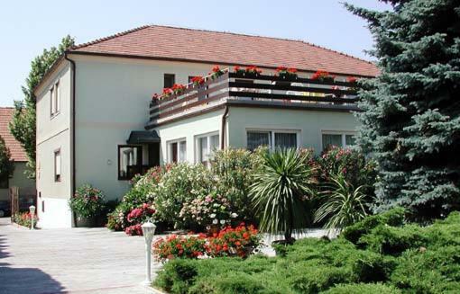 Weingut Pension Sommerhof Мербіш-ам-Зе Екстер'єр фото